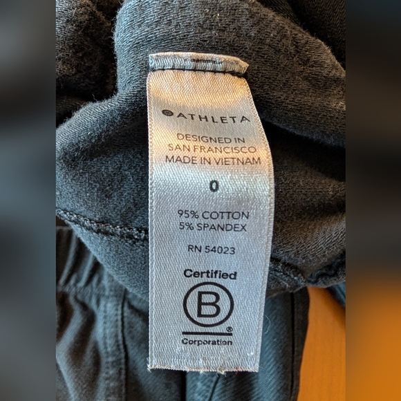 Athleta Farallon Jogger Pants, Black, Size 0 - Picture 9 of 13